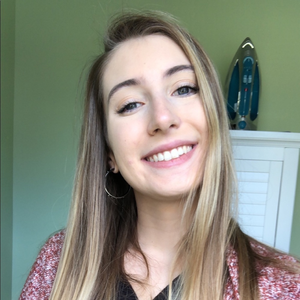Meet your Posher, Abigail